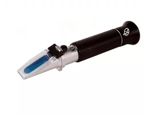 What are the advantages of using the Refractometer?